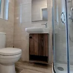 New 3 Bedroom Family With Terrace 圣保罗湾城