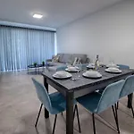 New 3 Bedroom Family With Terrace 公寓 圣保罗湾城