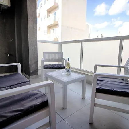 New 3 Bedroom Family With Terrace Apartament