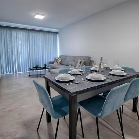 New 3 Bedroom Family With Terrace شقة خليج سانت بول