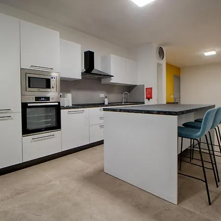 New 3 Bedroom Family With Terrace