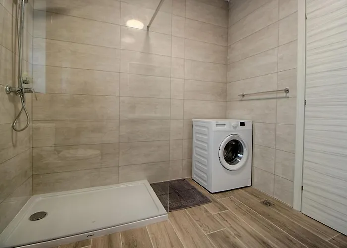 New 3 Bedroom Family With Terrace